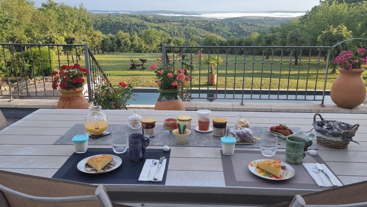 Domaine La Garenne Bed & Breakfast Reilhaguet Екстериор снимка