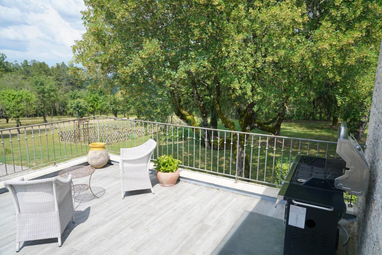 Domaine La Garenne Bed & Breakfast Reilhaguet Екстериор снимка